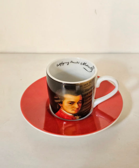 Tazzina da caffè Mozart con piattino rosso coordinato