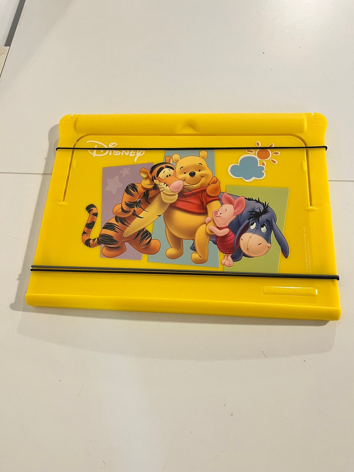 Leggio da tavolo pieghevole Disney Winnie the Pooh giallo chiuso