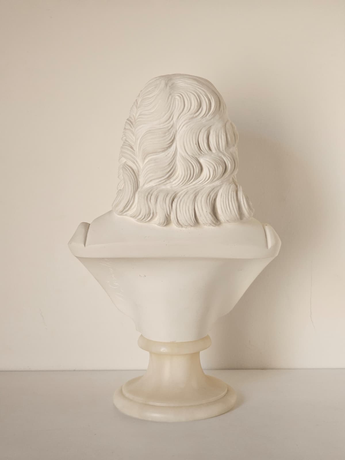 Busto Bach – dettaglio volto
